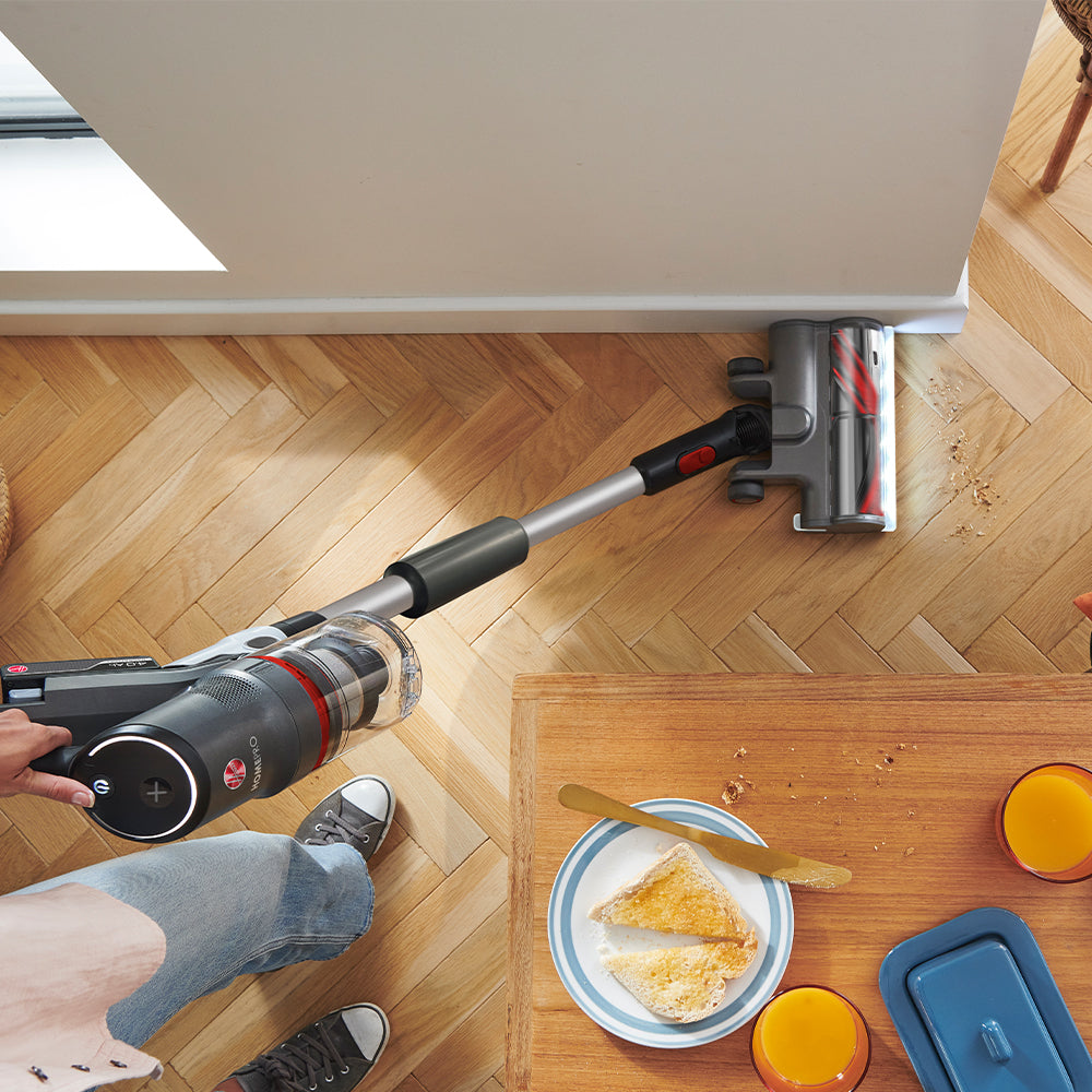 مكنسة هوفر Home Pro اللاسلكية CLSV-HPMS، لتنظيف قوي وسهل في جميع أنحاء المنزل، مع عمود FlexiClean للوصول إلى الأماكن الضيقة.